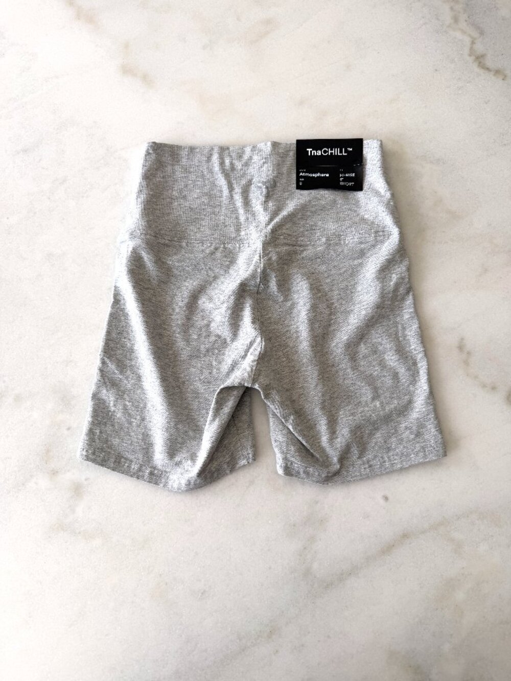 New with tag! NWT Aritzia TNA Atmosphere hi rise shorts (grey)